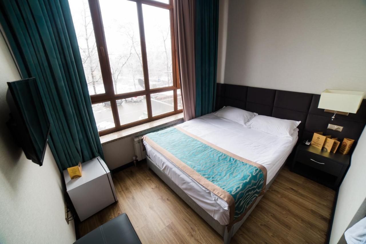 Golden Hotel Бішкек Екстер'єр фото