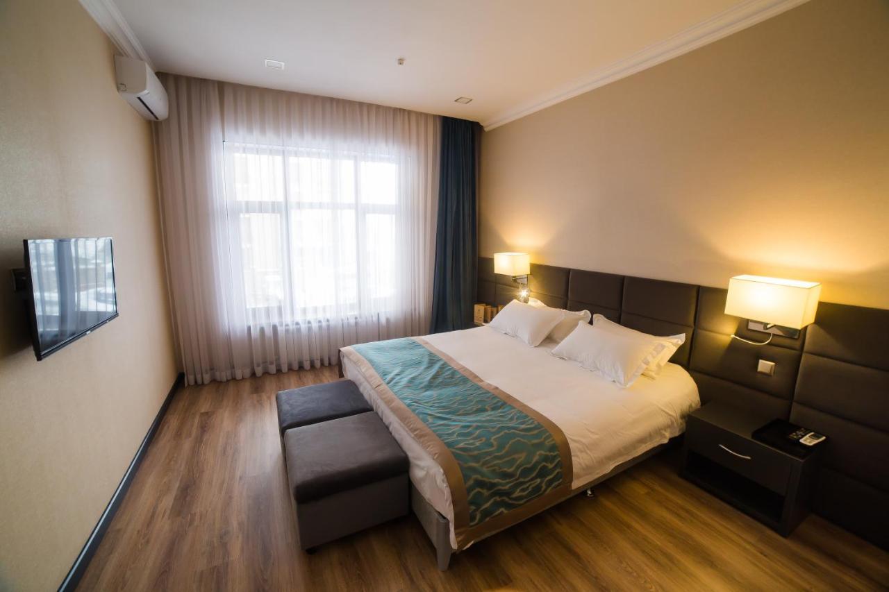 Golden Hotel Бішкек Екстер'єр фото